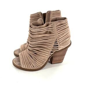 Vince Camuto Feteena Boots 8 Tan Beige Suede Leather Ankle Booties Peep Toe Boho